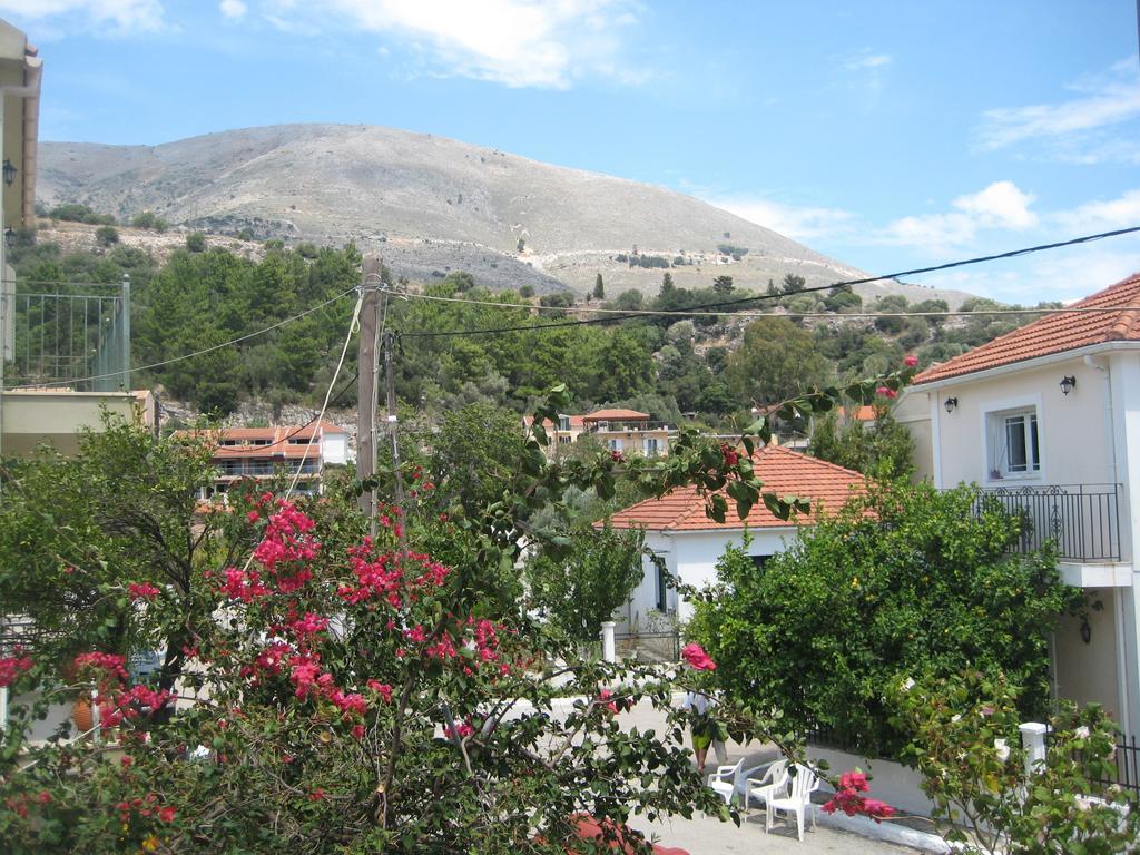 Giannos Apartments Agia Efimia Exterior photo